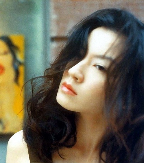 kelly-lin-06