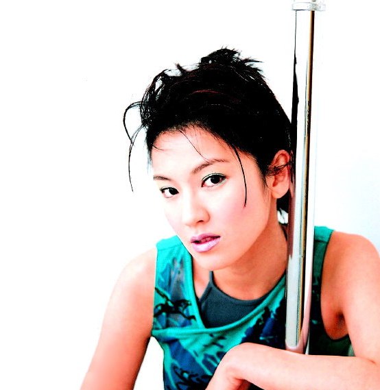 kelly-lin-12