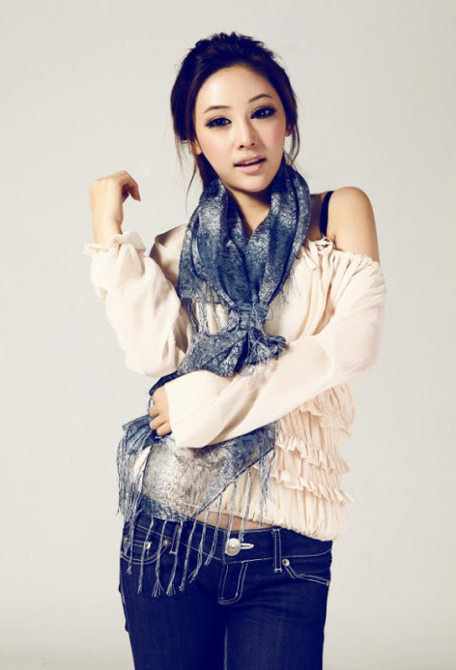 wang-xin-yi-19