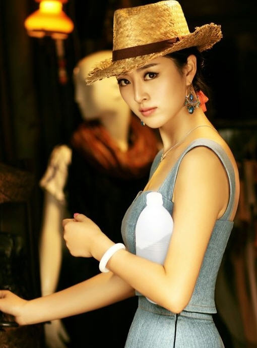 wei-wei-yu-20