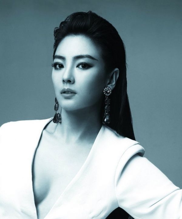 kitty-zhang-yuqi-8