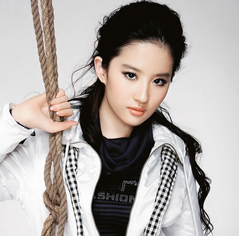 liu-yi-fei-11