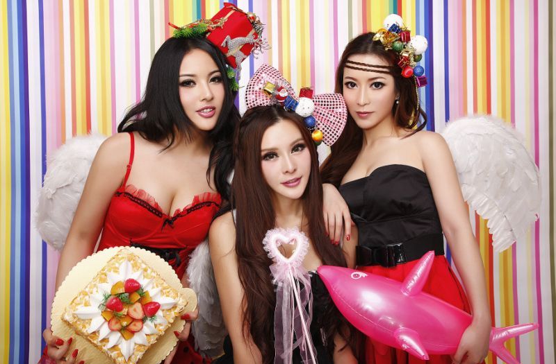 Isabella_Phoebe_LYJ_Christmas__014