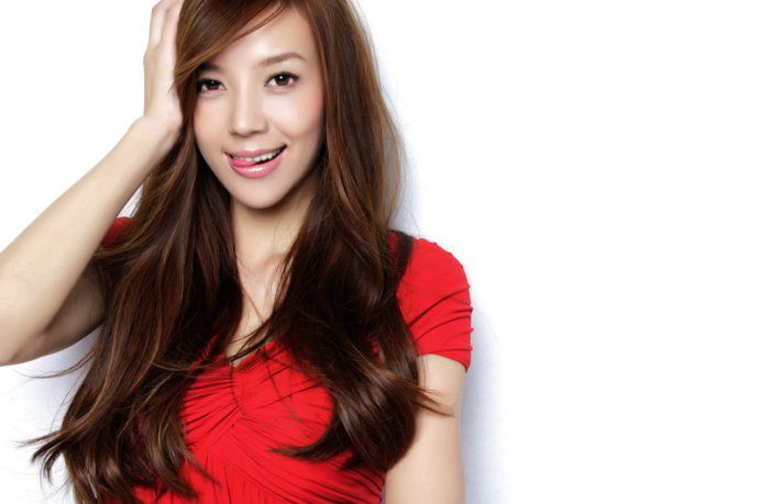 Zhou_Wei_Tong_Red_1