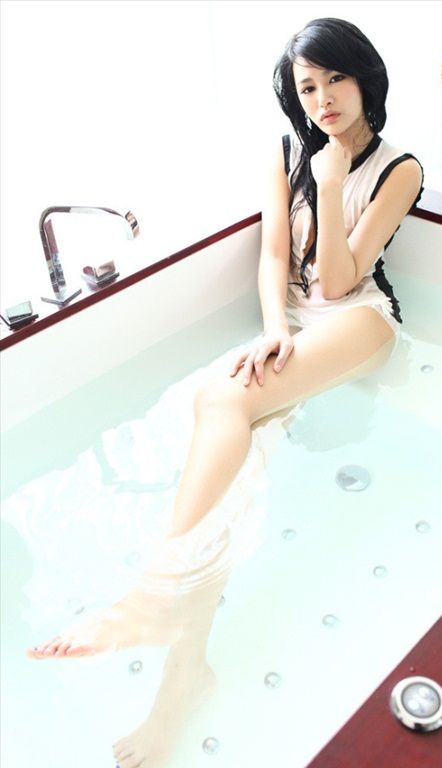 Yan_Yi_81