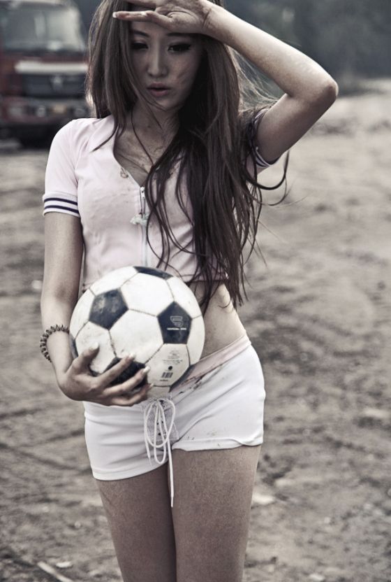 Euro_2012_Babes_3