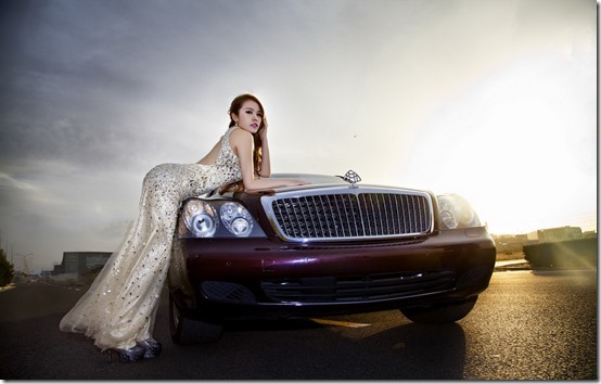 Maybach-57-and-sexy-Chinese-girls-Lin-13_thumb