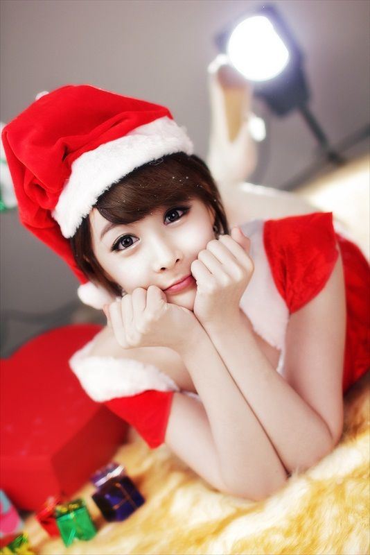 Hot_Christmas_Babe_Kim_Ji_Min_1