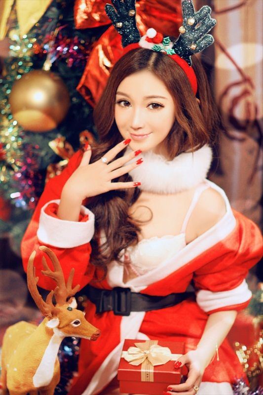 Hot_Christmas_Babe_Sun_Xin_Ya_3