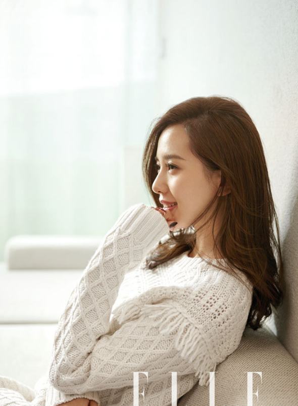 Liu_Shishi_graces_fashion_magazine_China_2