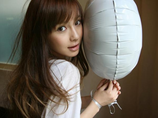 angelababy-2e348939b83a06c862da74b406eca52a-large-629867