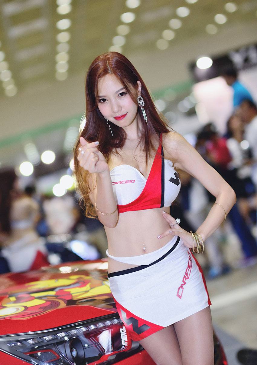 hanminyoung-seoul-auto-salon-2