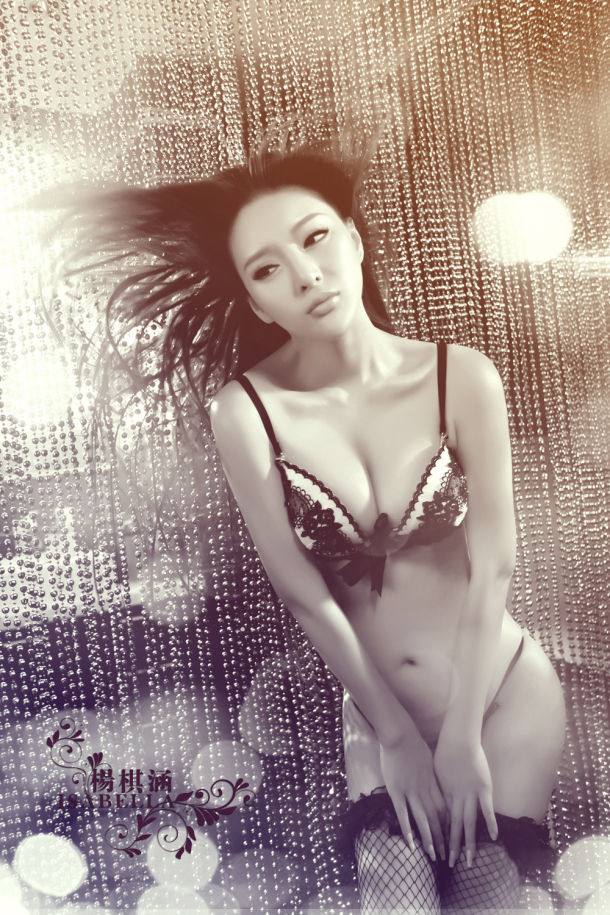 Yang_Qi_Han_Lingerie_8