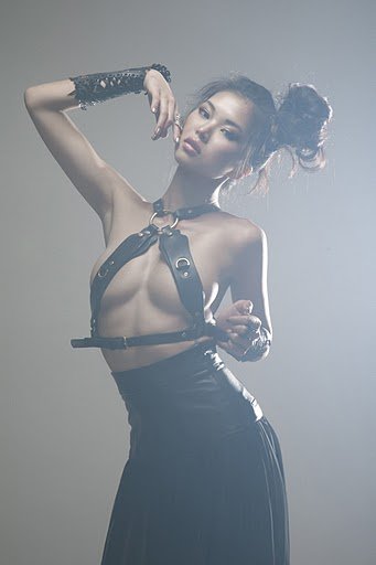 nan-zhang-chinese-sirens-com01
