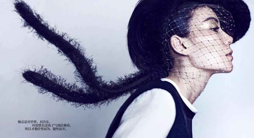 faye-wong-harpers-bazaar-chen-man-oct2012-b004